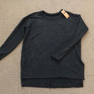 American eagle soft and sexy charcoal gray sweater